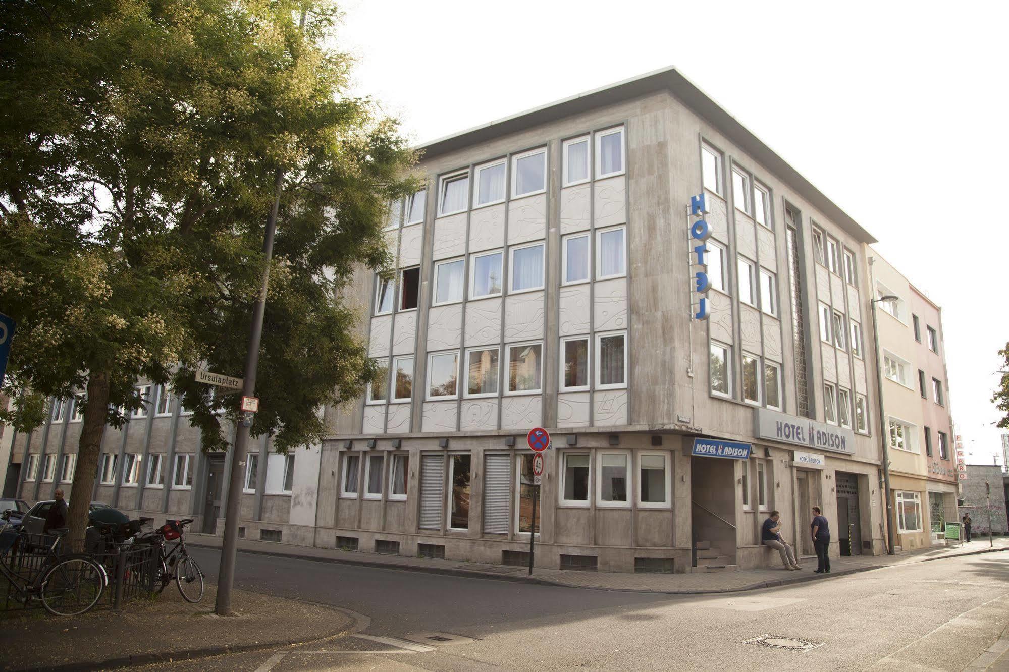 A&O Koeln Hauptbahnhof Hotel Exterior foto